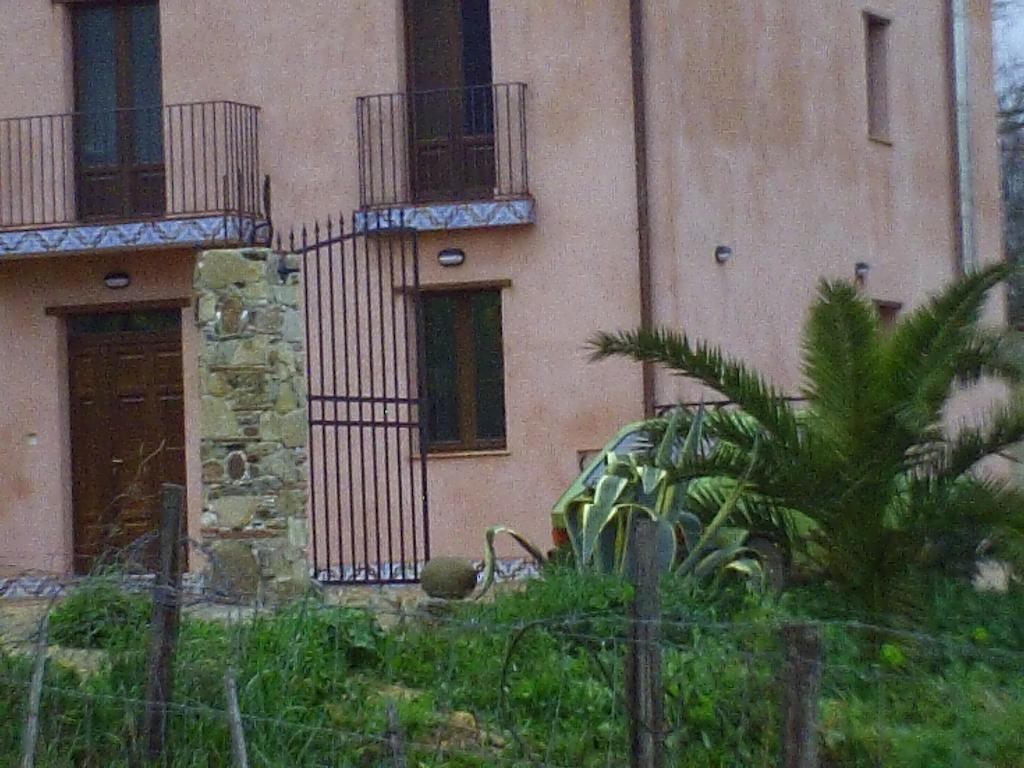 Agriturismo San Pietro Gangi Esterno foto